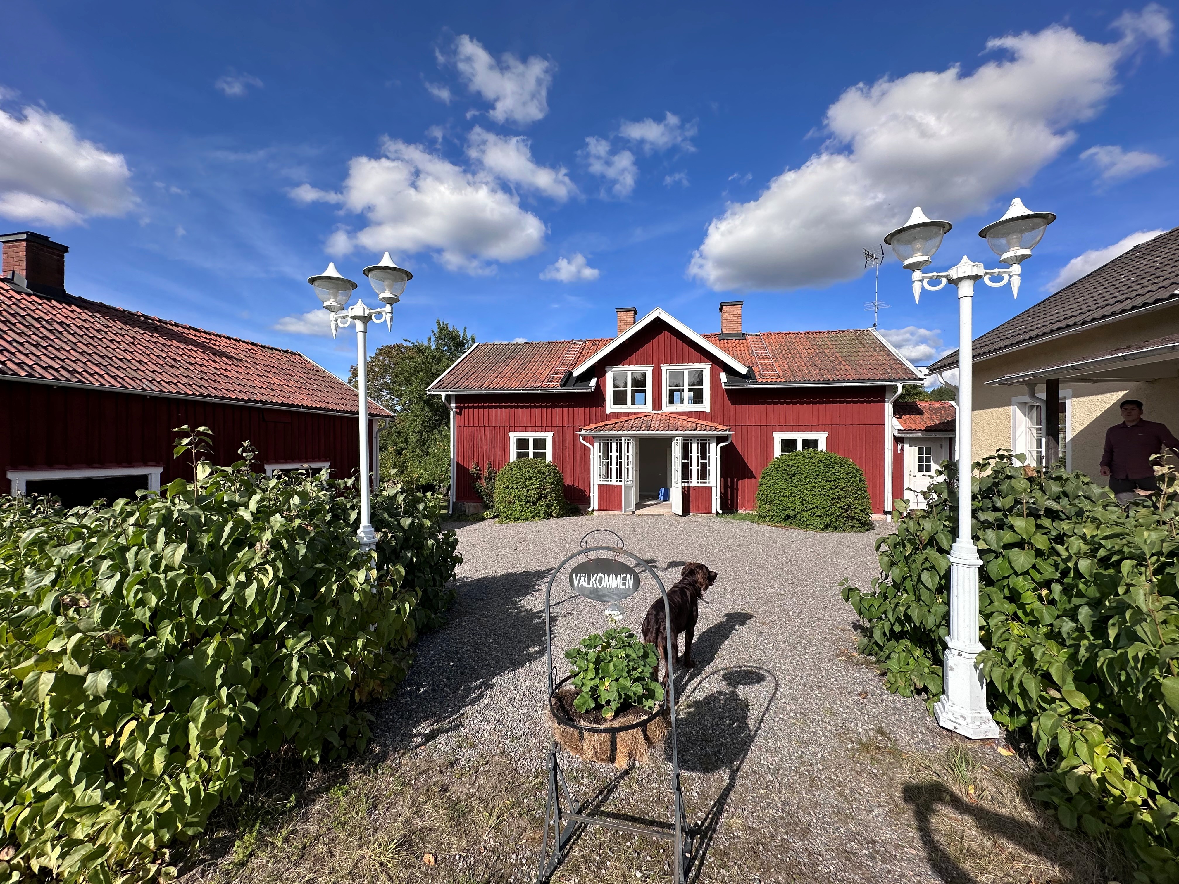 Översiktsbild av gården Harbro